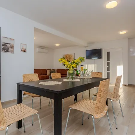 Apartment Ivic